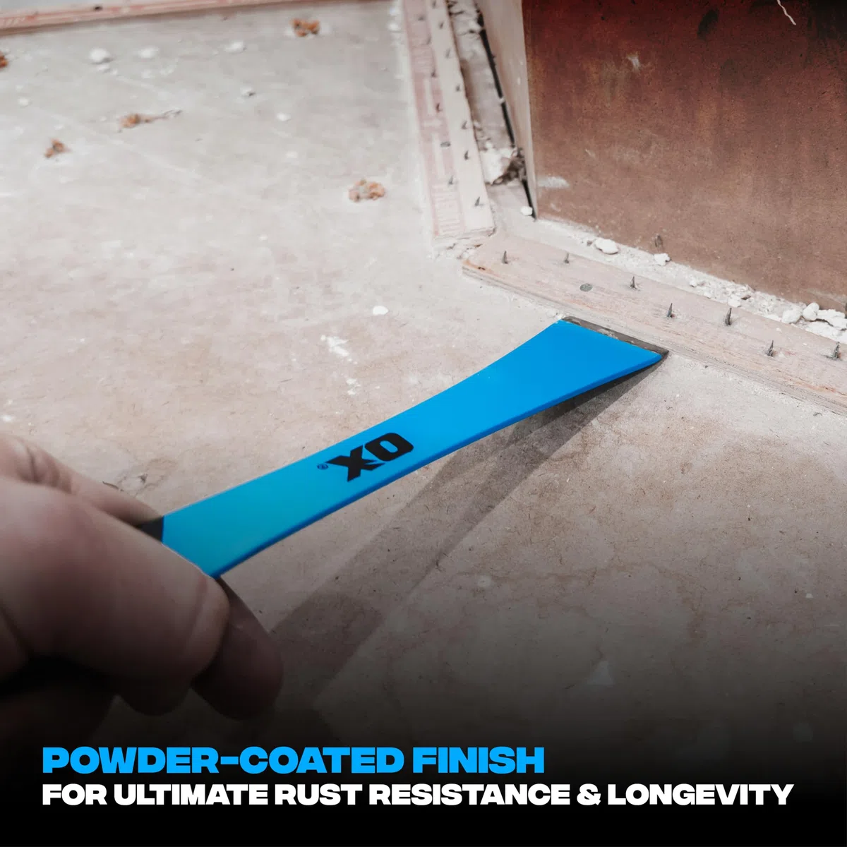 OX Pro Handy Bar 240 mm, levier en acier forgé robuste avec extracteur de clous, grattoir et bord ciselé pour démolition, retrait de garniture et levier de précision – OX-P095401