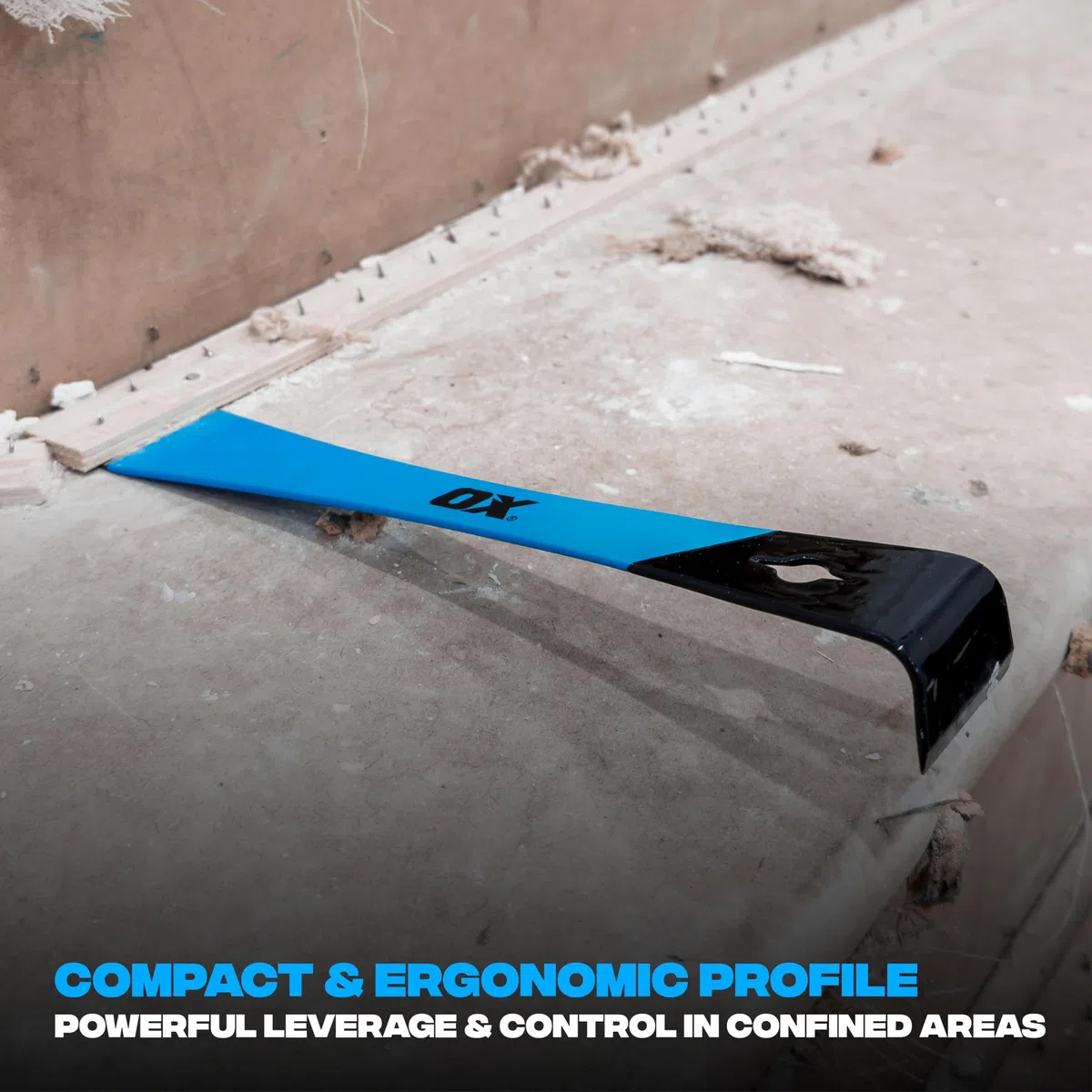 OX Pro Handy Bar 240 mm, levier en acier forgé robuste avec extracteur de clous, grattoir et bord ciselé pour démolition, retrait de garniture et levier de précision – OX-P095401